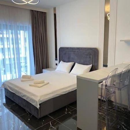 Vista Del Mar Apartment Мамая Екстериор снимка