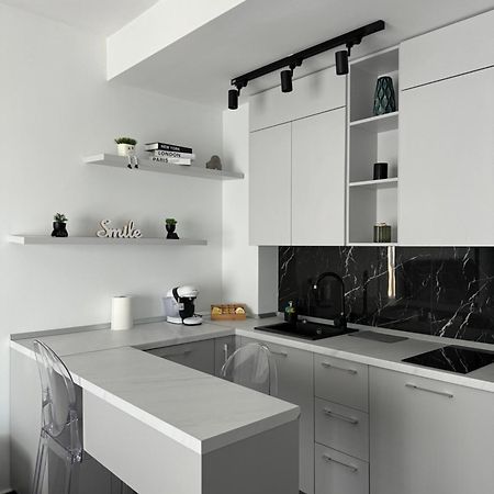 Vista Del Mar Apartment Мамая Екстериор снимка