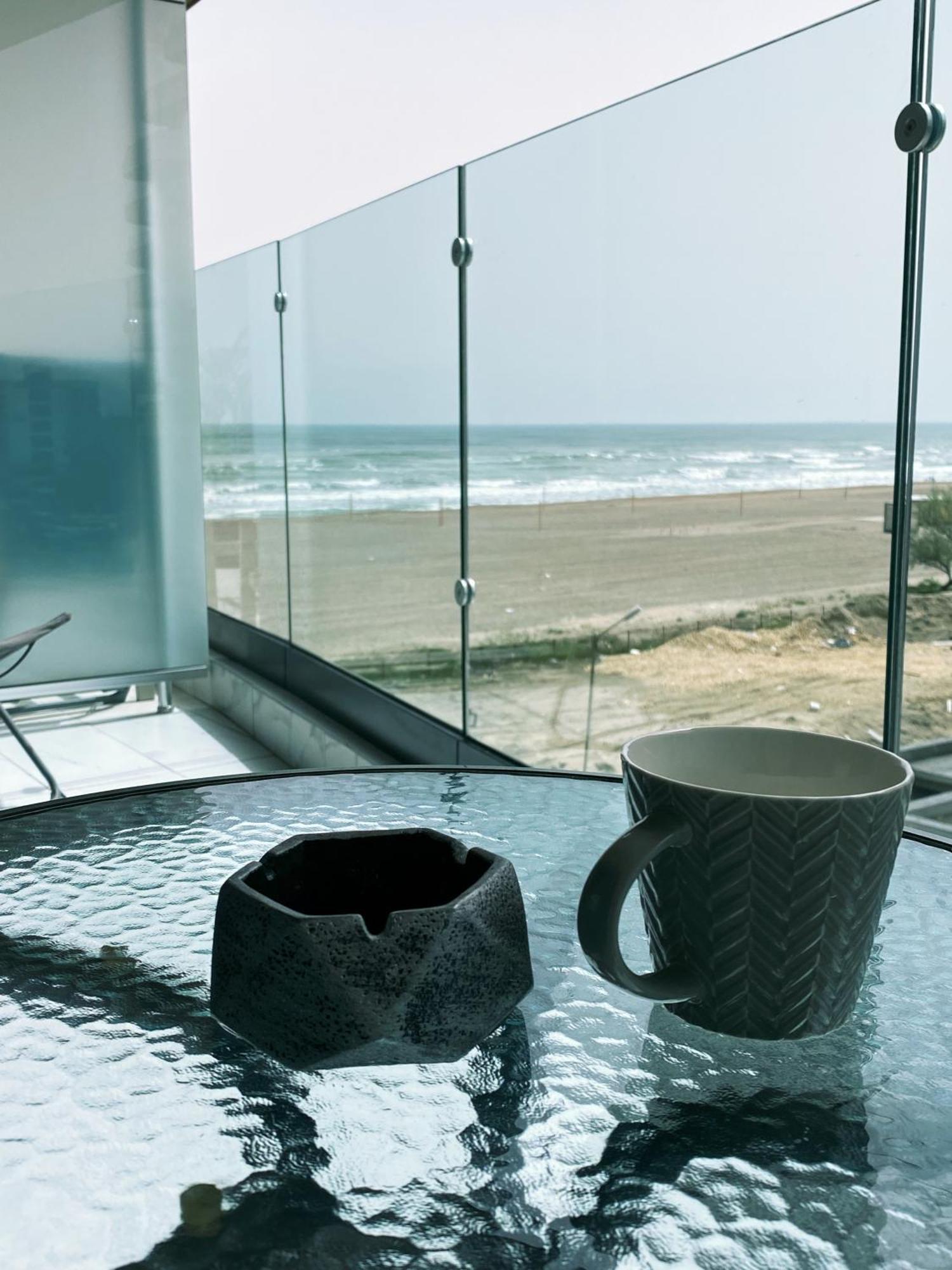 Vista Del Mar Apartment Мамая Екстериор снимка