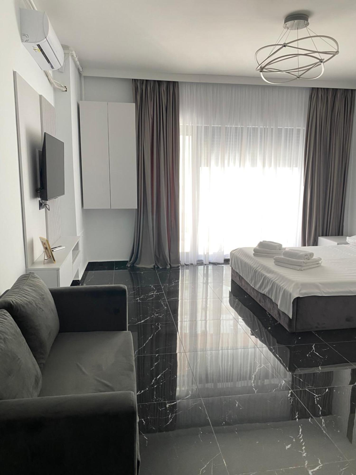 Vista Del Mar Apartment Мамая Екстериор снимка